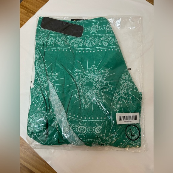 NWT VICI RAYON PRINT WRAP MINI SKIRT SIZE LARGE - Picture 2 of 9